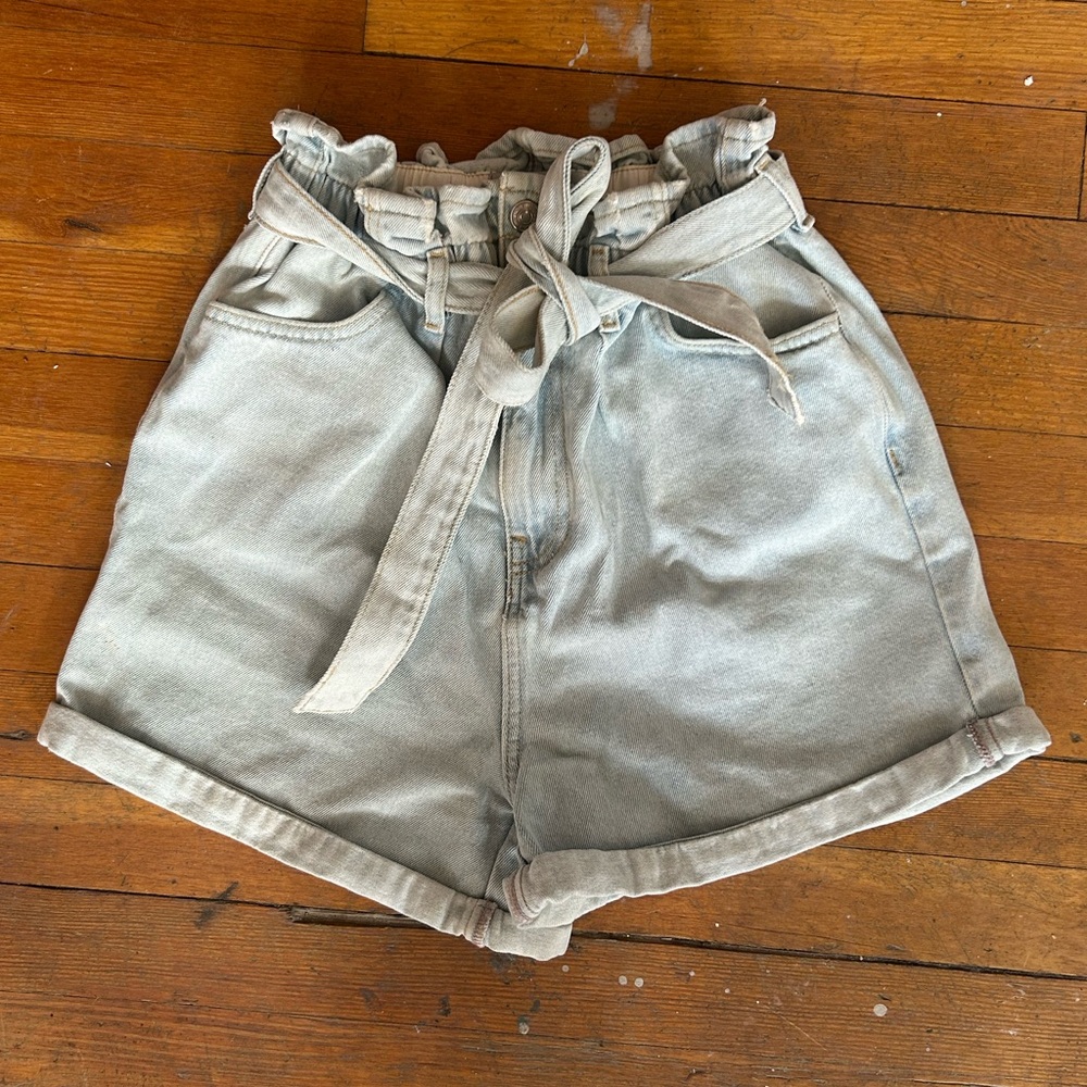 Retro 80s/90s High-Waisted Paper Bag Shorts